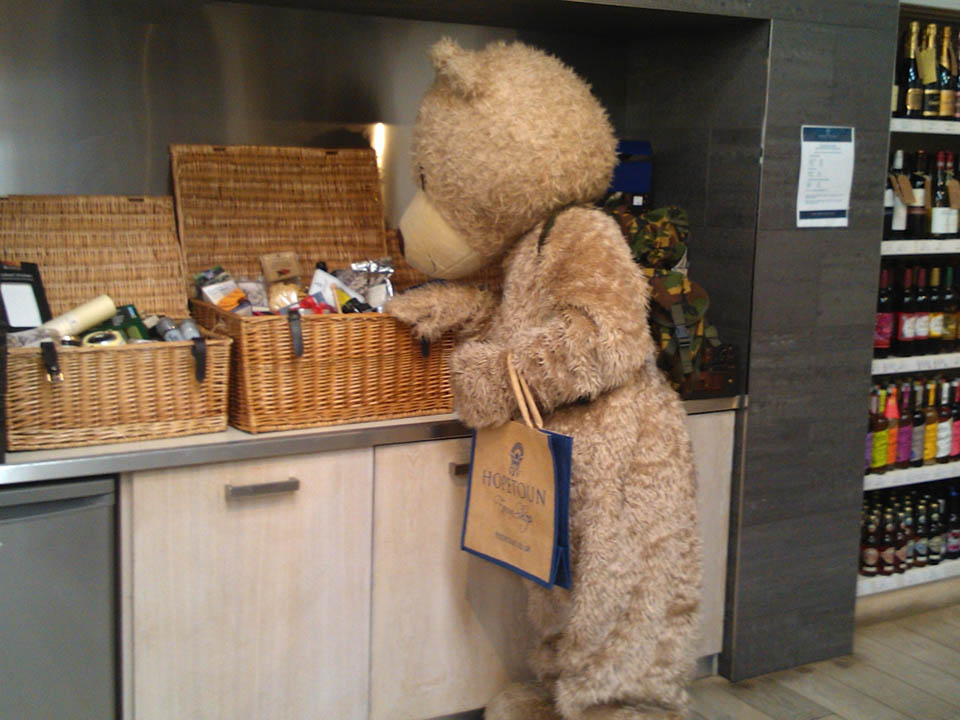 Hopetoun House Farm Shop Baxterbear returns